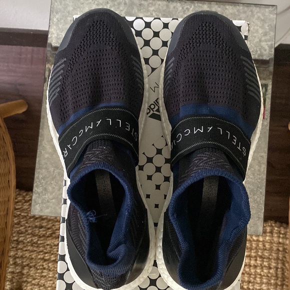Adidas Ultra Boost by Stella McCartney Size 7 - Picture 5 of 9